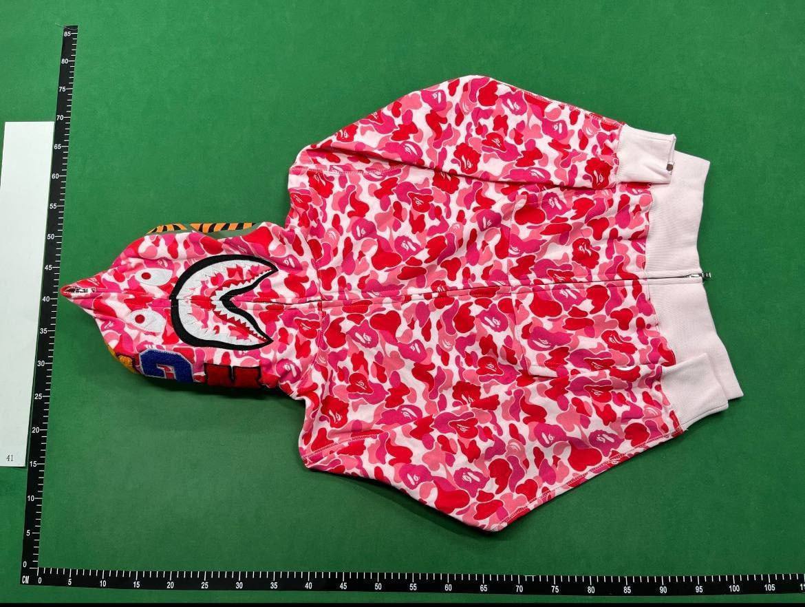 A  BATHING  APE  Shark series -6