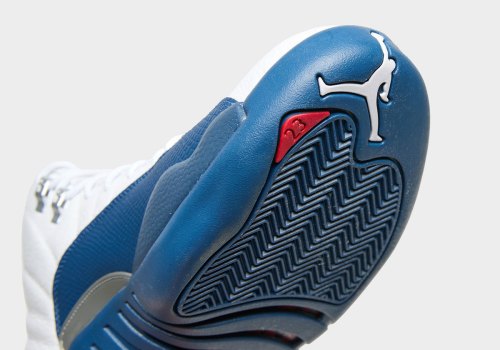 Official Retailer Images Of The Air Jordan 12 “French Blue”(pic5) Official Retailer Images Of The Air Jordan 12 “French Blue”(pic5)