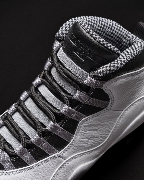 Jordan Brand Revives The Original Shoebox For The Air Jordan 10 “Steel”(pic2) Jordan Brand Revives The Original Shoebox For The Air Jordan 10 “Steel”(pic2)